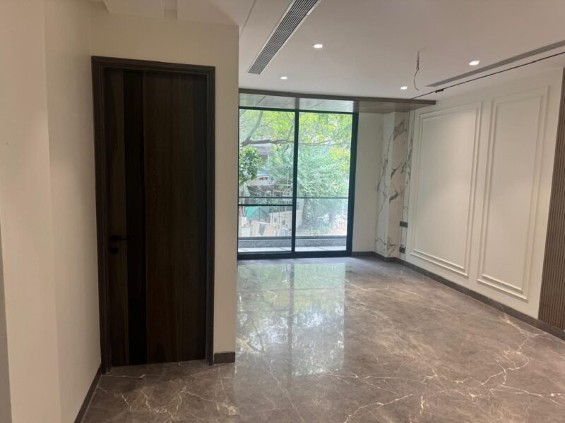 Brand New 4BHK Builder Floor for Sale in DLF Phase 1, Gurgaon @9811594449
