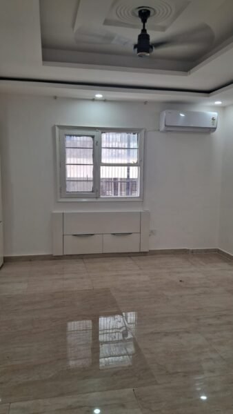 300 sq.yds 5 BHK Independent Kothi Available for Rent in DLF Phase-1, Gurgaon