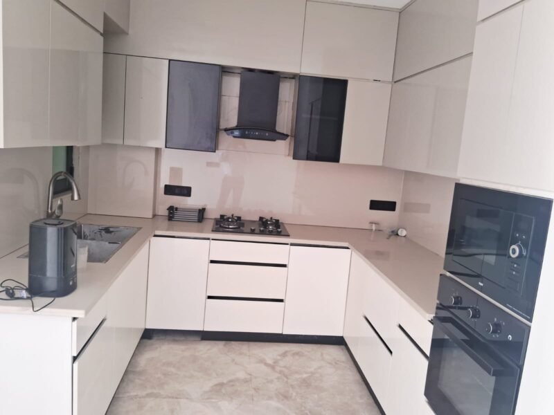 🏡 FOR RENT | DLF PHASE-1, GURGAON 🏡