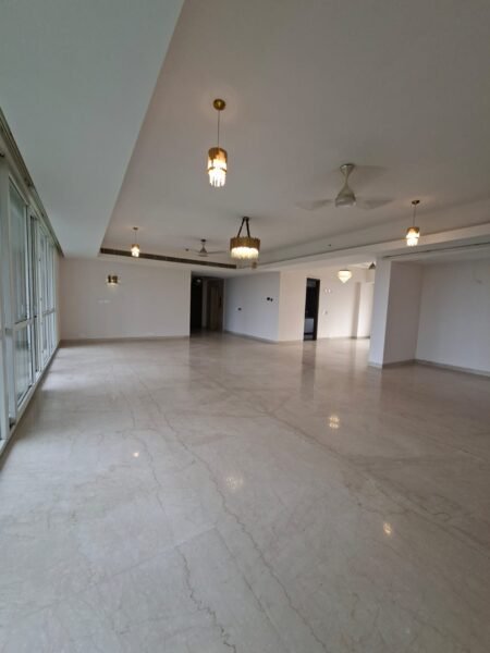 Luxury Apartment for Sale 4 BHK+2 Sr. Size: 5,800 Sq. Ft.| Krrish Provence Estate, Gurgaon9810010820