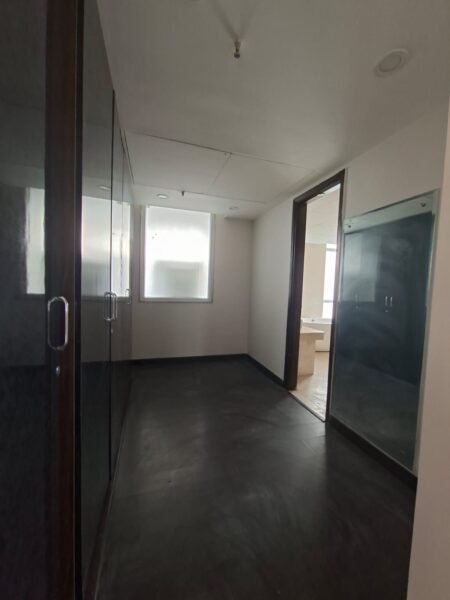 Luxury Apartment for Sale 4 BHK+2 Sr. Size: 5,800 Sq. Ft.| Krrish Provence Estate, Gurgaon9810010820