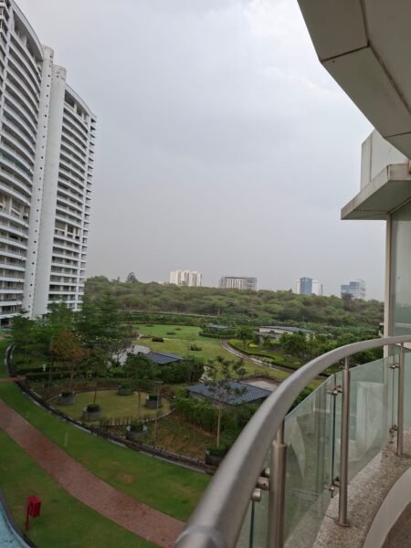 Luxury Apartment for Sale 4 BHK+2 Sr. Size: 5,800 Sq. Ft.| Krrish Provence Estate, Gurgaon9810010820